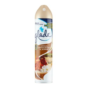 Odświeżacz powietrza w spreyu Glade zapach Drzewo Sandałowe oraz Jaśmin - 300ml